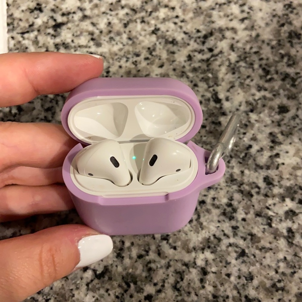Apple airpods